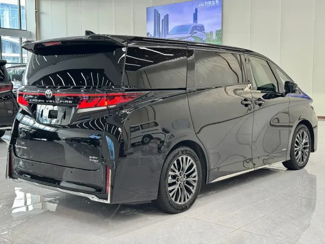 Toyota Vellfire — Фото автомобиля 16