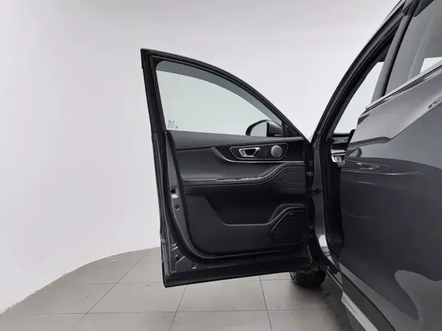 Chery Tiggo 7 PLUS — Фото автомобиля 8