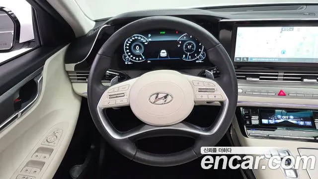 Hyundai Grandeur New — Фото автомобиля 19