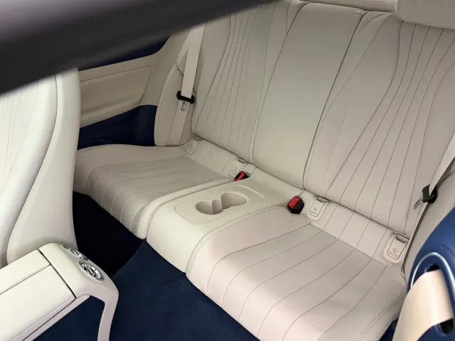 Mercedes-Benz E-Class — Фото автомобиля 10