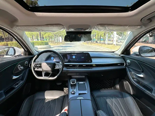 Chery Arrizo 8 — Фото автомобиля 7