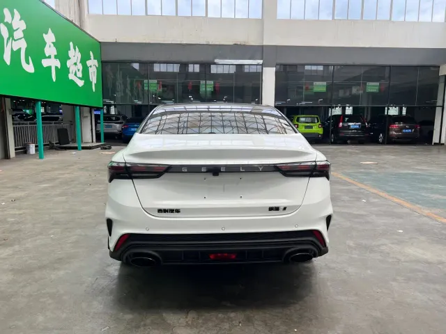 Geely Binrui — Фото автомобиля 10