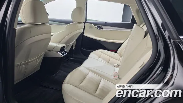 Hyundai Grandeur — Фото автомобиля 11