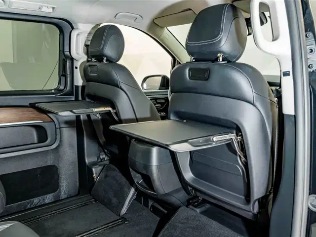Mercedes-Benz V-Class — Фото автомобиля 25