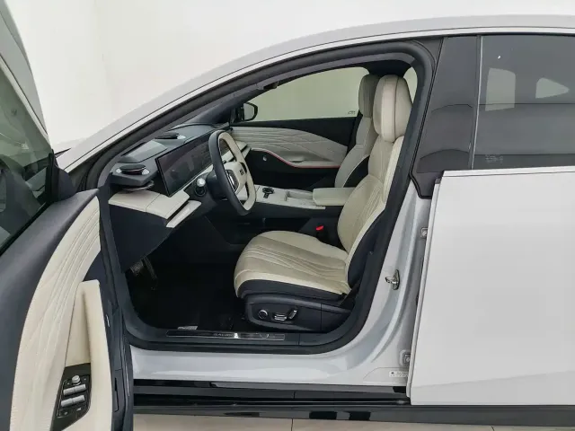 Geely Galaxy Galaxy E8 2024 550km RWD MAX — Фото автомобиля 10