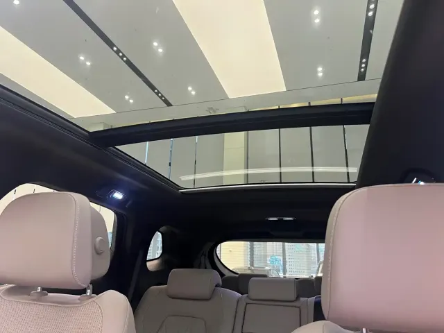 BYD Tang — Фото автомобиля 10