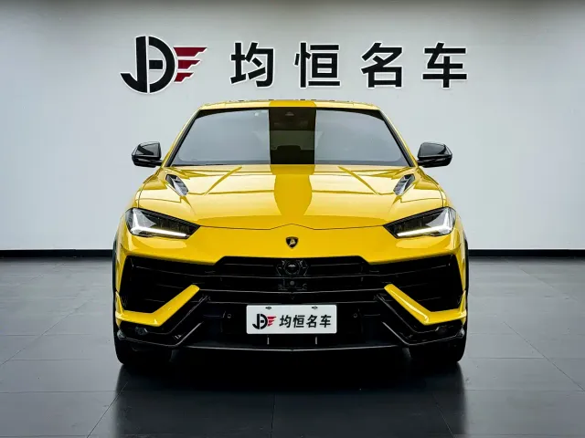 Lamborghini Urus — Фото автомобиля 2