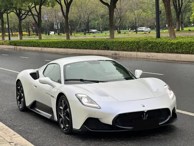 Maserati MC20 — Фото автомобиля 2