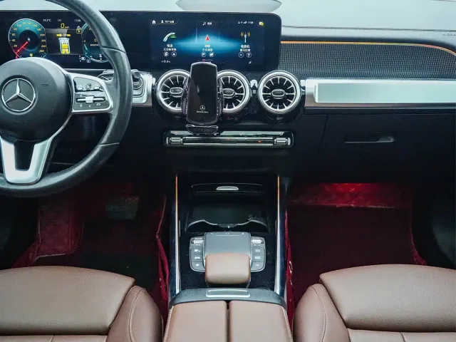 Mercedes-Benz GLB-Class — Фото автомобиля 24
