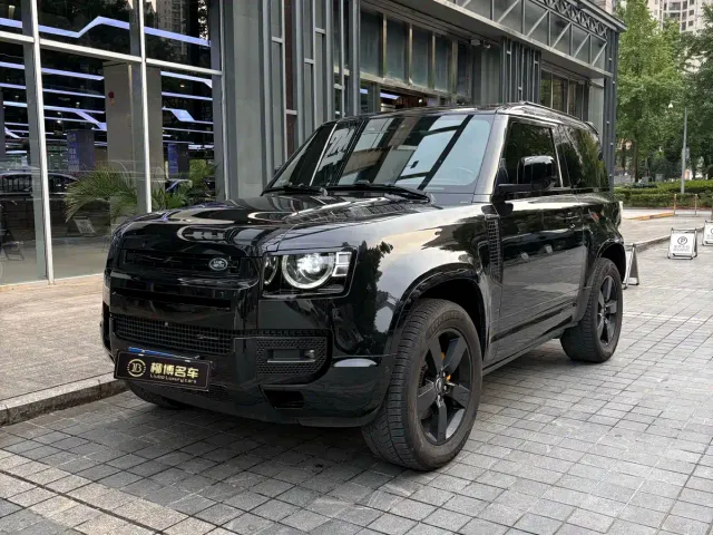 Фотография автомобиля — Land Rover Defender