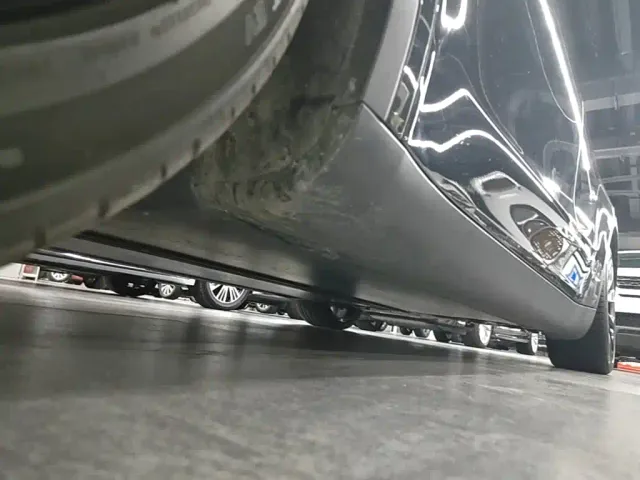 Tesla Model Y — Фото автомобиля 21
