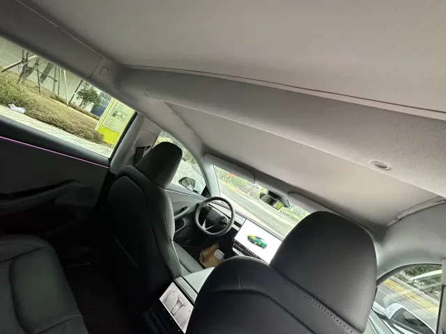 Tesla Model 3 — Фото автомобиля 14