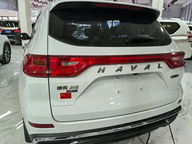 Haval M6 — Фото автомобиля 3