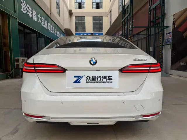BMW 5 Series — Фото автомобиля 4