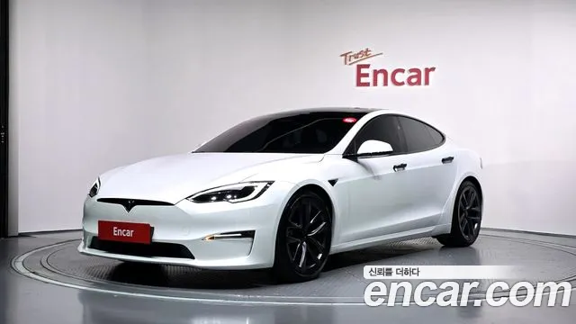 Фотография автомобиля — Tesla Model S