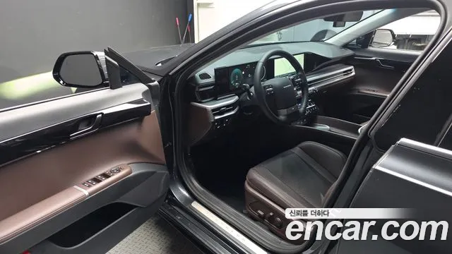 Hyundai Grandeur GN7 — Фото автомобиля 15