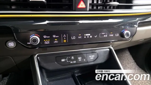 Kia Canival Новый Carnival 4 поколение Бензин 9 мест Signature — Фото автомобиля 23