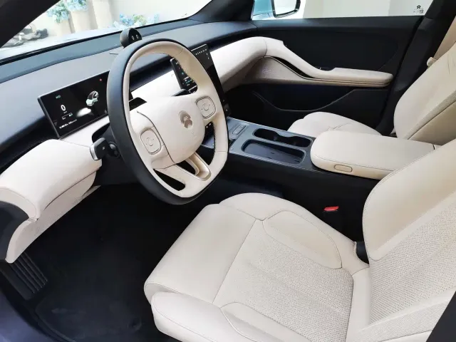Nio ET5 Touring — Фото автомобиля 8