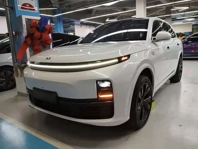 Фотография автомобиля — Li Auto L7