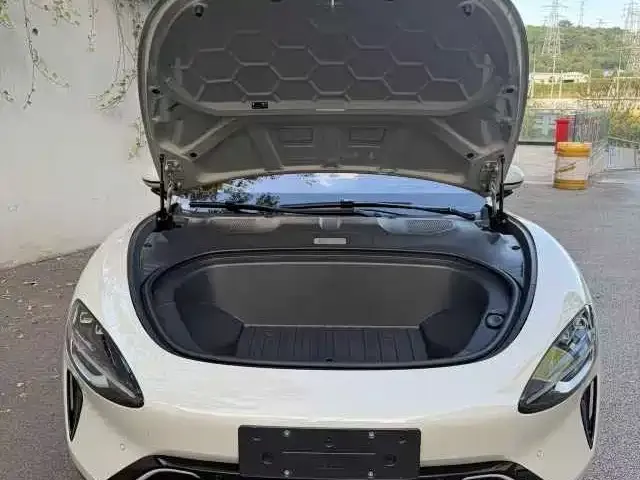 Xiaomi SU7 — Фото автомобиля 5