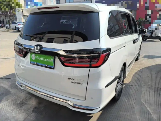 Honda Elysion — Фото автомобиля 6