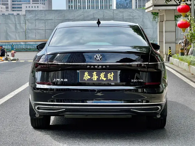 Volkswagen Passat — Фото автомобиля 9