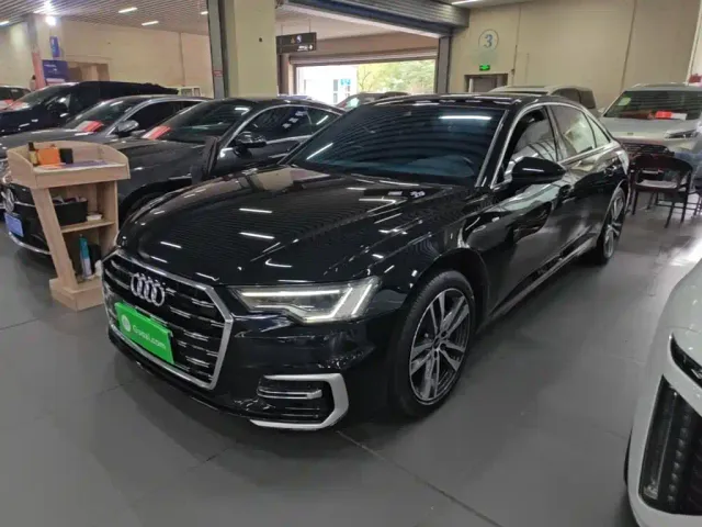 Фотография автомобиля — Audi A6L