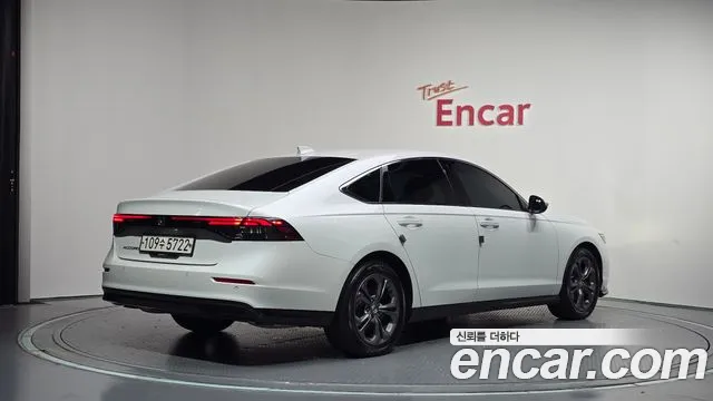 Honda Accord Generation 11 — Фото автомобиля 2