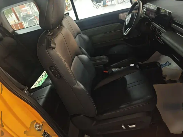 Baojun Yep — Фото автомобиля 24