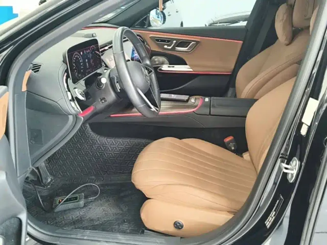 Mercedes-Benz E-Class — Фото автомобиля 14