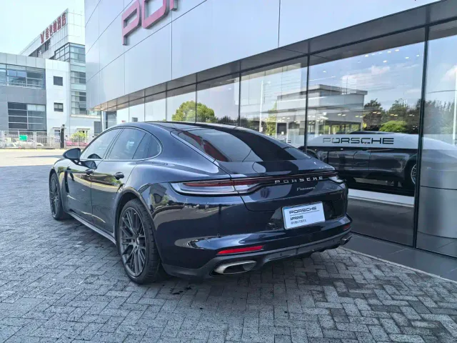 Porsche Panamera — Фото автомобиля 8