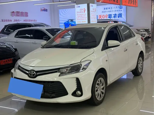 Toyota Vios — Фото автомобиля 2