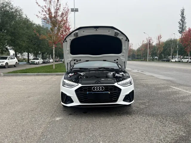 Audi A4L — Фото автомобиля 17