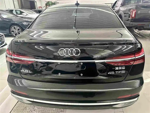 Audi A6L — Фото автомобиля 21