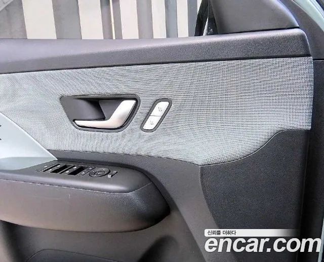 Hyundai Kona Kona (SX2) Бензин 1.6 турбо 2WD — Фото автомобиля 17