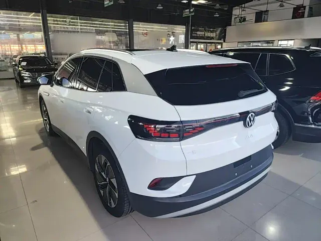 Volkswagen ID.4 Crozz — Фото автомобиля 4