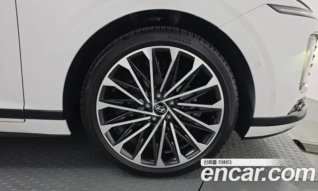 Hyundai Grandeur GN7 — Фото автомобиля 6