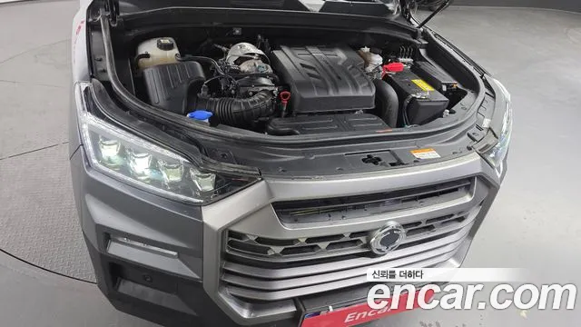 KG_Mobility_Ssangyong Rexton Дизель 2.2 2WD — Фото автомобиля 2