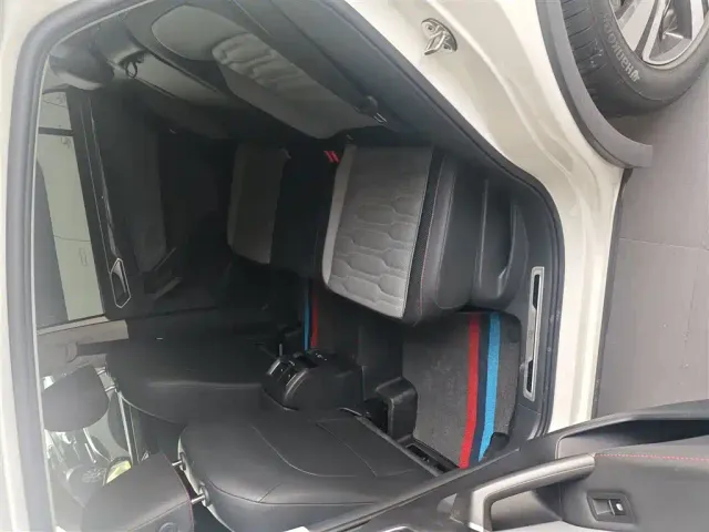 Volkswagen Tiguan X — Фото автомобиля 11