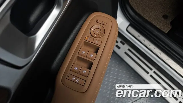 Hyundai Santa Fe MX5 — Фото автомобиля 16