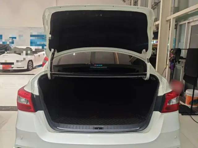 Nissan Sylphy — Фото автомобиля 18