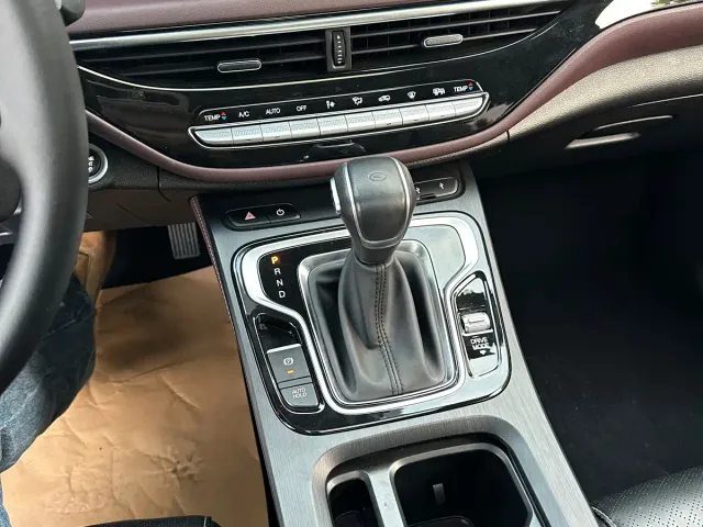 GAC Trumpchi M6 — Фото автомобиля 15
