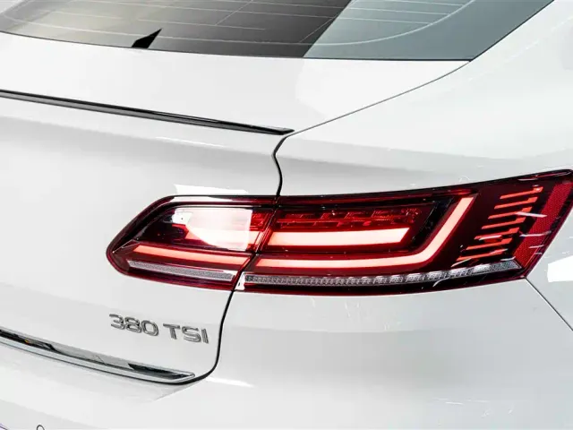 Volkswagen CC — Фото автомобиля 8