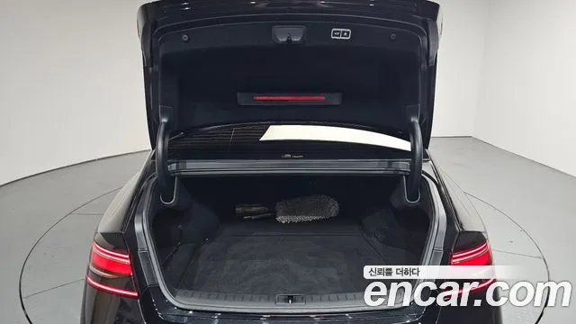 Genesis G90 — Фото автомобиля 16