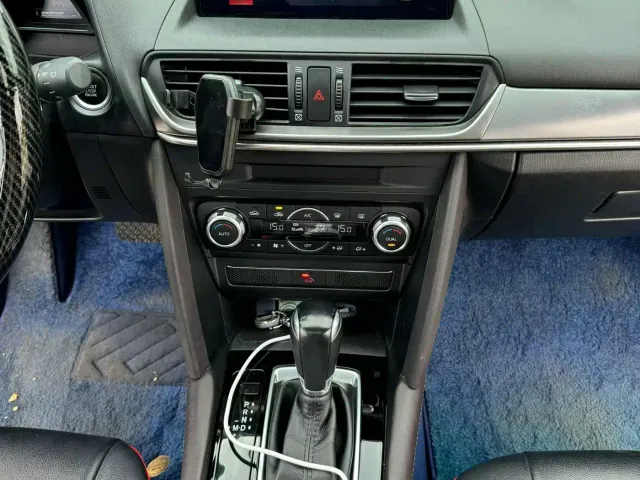 Mazda CX-4 — Фото автомобиля 9