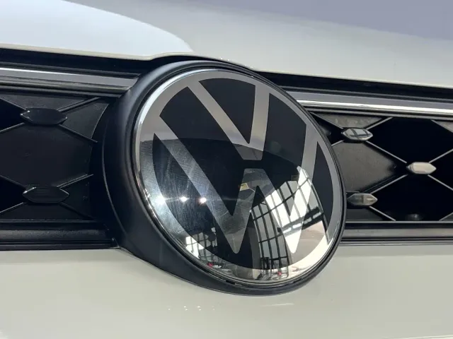 Volkswagen Lavida — Фото автомобиля 5