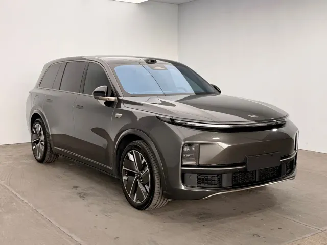 Li Auto L9 — Фото автомобиля 3