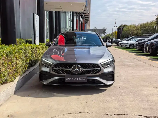 Mercedes-Benz A-Class — Фото автомобиля 3