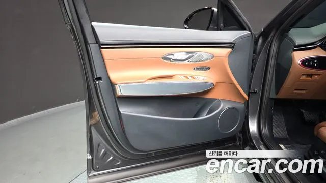 Genesis GV70 2.5T Бензин AWD — Фото автомобиля 19
