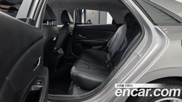 Hyundai Avante CN7 — Фото автомобиля 18